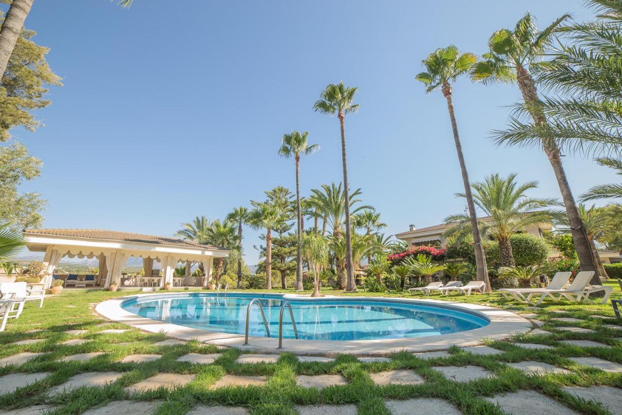 Villa Aldar El Albir Exterior photo